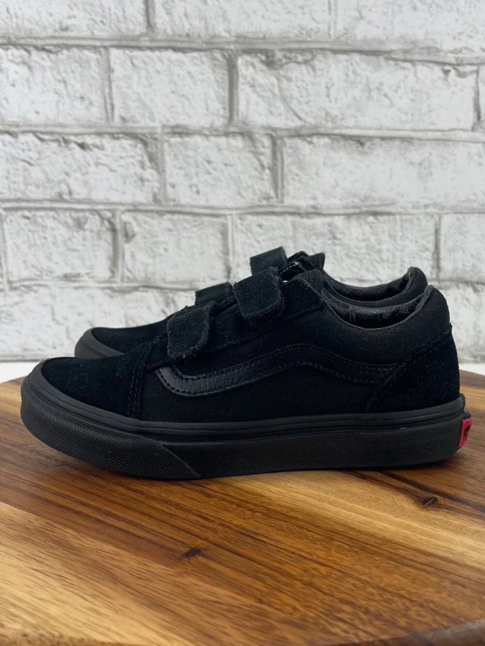 Vans Little Kids Old Skool V Blackout Suede Canvas Hook & Loop Shoes Sz. 2